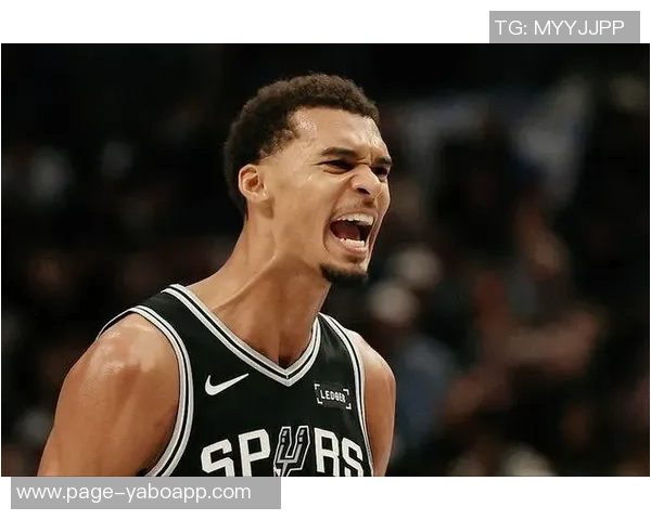 文班和字母哥双双闪耀首周东西部周最佳表现引发热议 文班和字母哥双双闪耀首周东西部周最佳表现引发热议