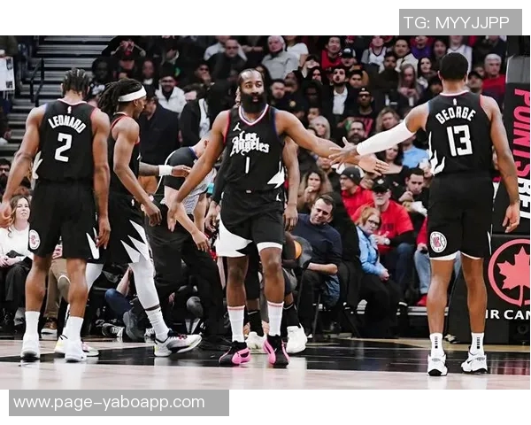 马刺队五名球员齐聚全明星周末海报展现强大阵容魅力